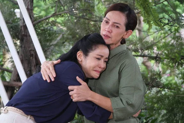 Hốt hoảng xem lại camera phát hiện con trai lớp 10 đưa bạn gái về nhà qua đêm”-2