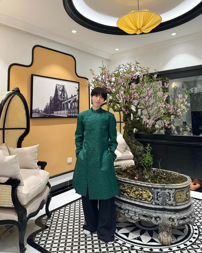 Nam ca sĩ đổi đời nhờ... đập mặt xây lại: 25 tuổi đã tậu chung cư 10 tỷ, liên tục báo hiếu bố mẹ bằng nhà đẹp - xe sang, còn lấn sân sang thị trường BĐS-15