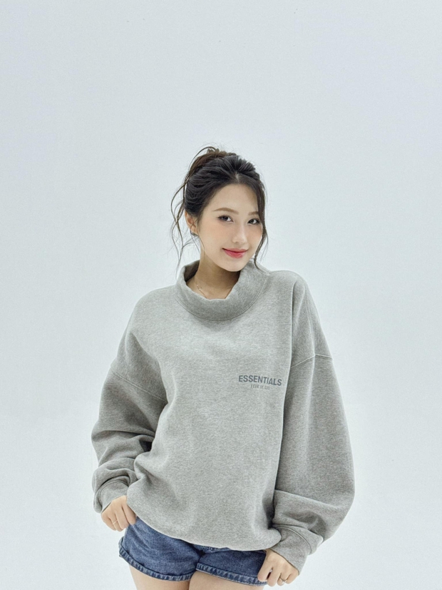 Doãn Hải My xả ảnh nét căng, mặc quần ngắn cũn khoe đôi chân dài nuột nà, đang mang bầu mà sao có thể xuất sắc đến vậy-4