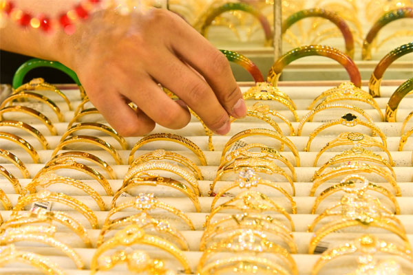 Giá vàng hôm nay 21/3/2024: SJC giảm 200 nghìn đồng, rời mốc 82 triệu đồng/lượng-1