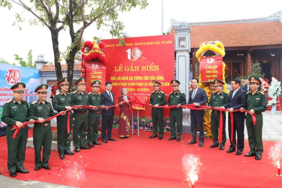 Quận Bắc Từ Liêm gắn biển nhà lưu niệm Đại tướng Văn Tiến Dũng