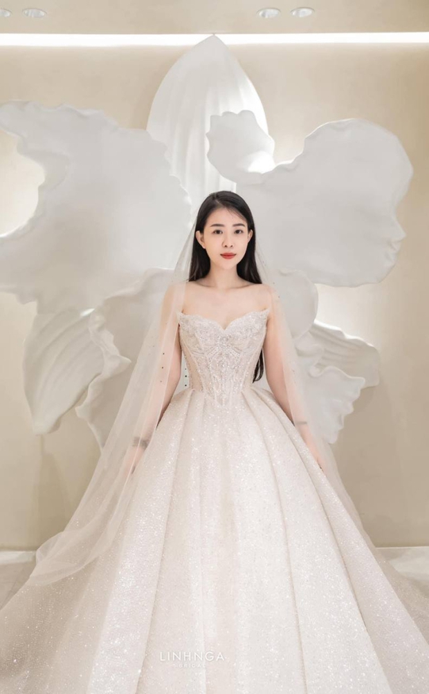 Hot: Cầu thủ Nguyễn Phong Hồng Duy âm thầm chuẩn bị đám cưới với bạn gái hot girl, phản ứng của fan nữ chỉ một từ sốc-3