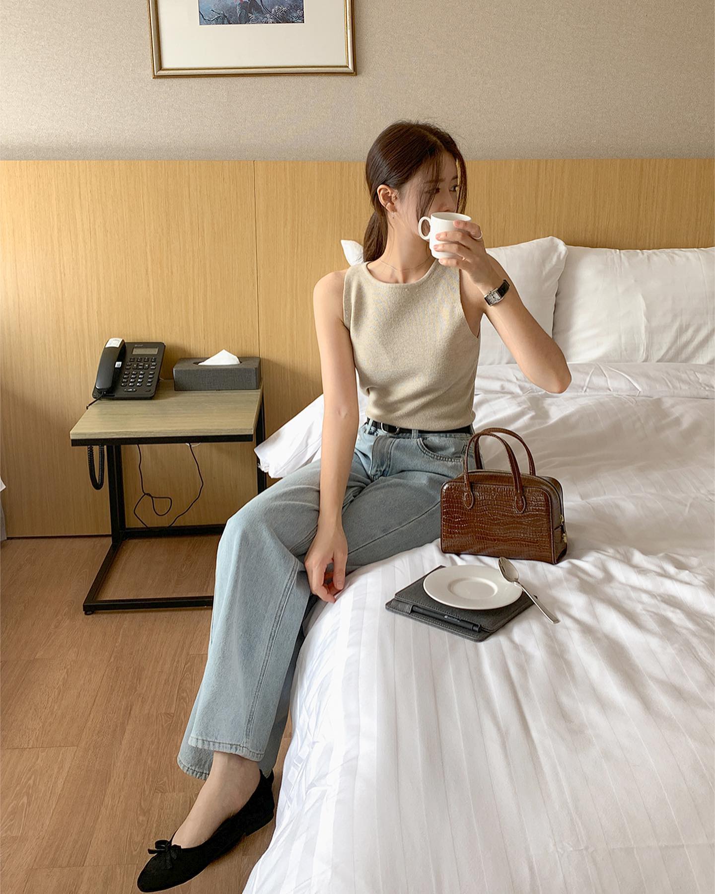 Tham khảo 10 công thức diện quần jeans theo phong cách tối giản để ghi điểm tinh tế-2