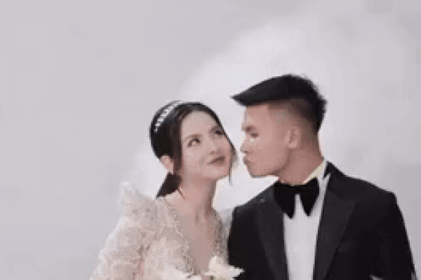 Quang Hải vắng nhà, Chu Thanh Huyền hết khoe ảnh bikini gợi cảm lại trang điểm như búp bê, sẵn sàng làm cô dâu-4