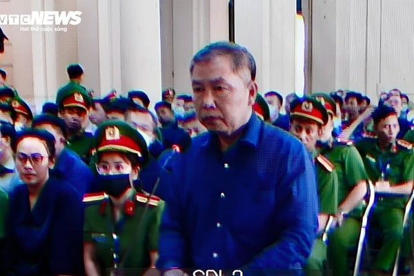 Cựu Chủ tịch HĐQT SCB nói không ngủ được, vợ và mẹ khóc hết nước mắt-1