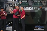 Cảnh sát dùng xe bọc thép bảo vệ an ninh trận Indonesia - Việt Nam