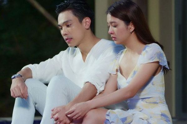 Góp tiền mua nhà cùng bạn trai nhưng lặng người khi nhìn tên trên sổ đỏ, nghe lý do tôi cắt nát váy cưới-1