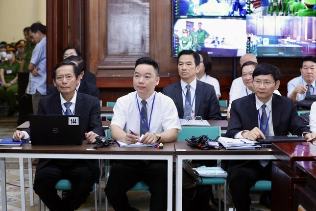 Danh tính người mang 300 tỷ đồng khắc phục hậu quả cho cháu gái bà Trương Mỹ Lan-1