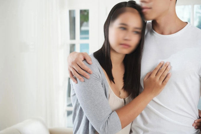 Đưa cháu gái của người yêu đi mua kem, cháu chỉ chiếc kem đắt tiền nhất và hỏi một câu khiến tôi giật mình-1