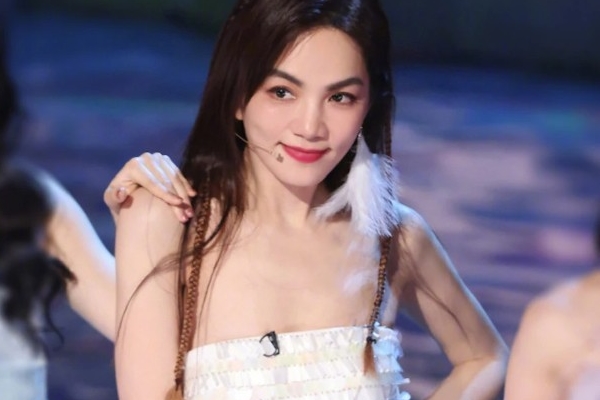 Bức ảnh bí mật chụp trên tàu dậy sóng cộng đồng mạng: Điều đáng sợ nhất của 1 gia đình không phải là nghèo khó mà là thứ này-3