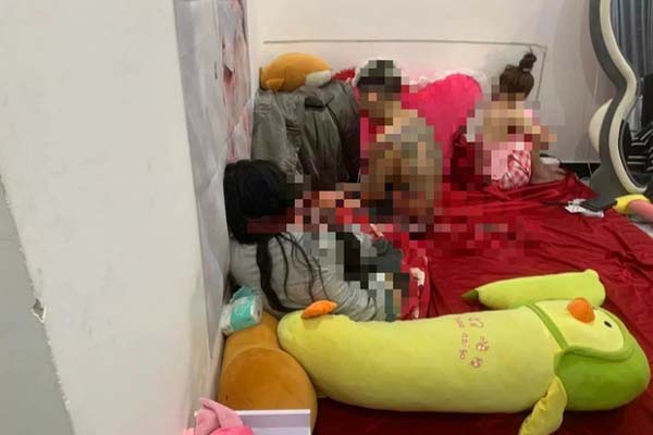 Nữ nhân viên bị tạt ly trà sữa có ớt vào mặt, nguyên nhân bất ngờ-2