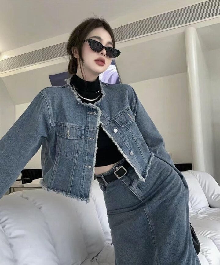 Cách phối đồ với chân váy jean dài-7