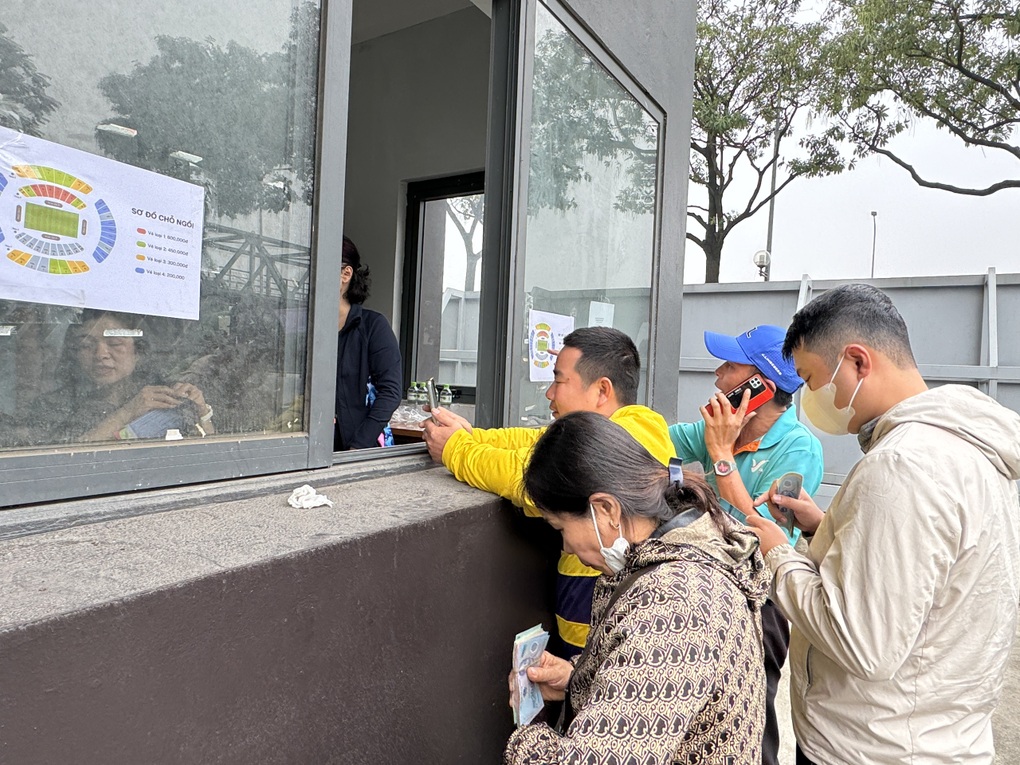 Vé xem trận đội tuyển Việt Nam - Indonesia tại Mỹ Đình ngày 26/3 ế ẩm-3