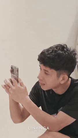 Cầu thủ Hồng Duy tình tứ bên ái nữ Tổng giám đốc công ty cao su, si mê ngắm nhìn nửa kia diện váy cô dâu trước đám cưới-4