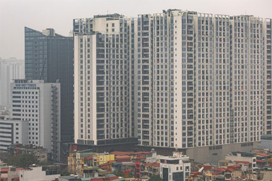 Đang lúc bất động sản