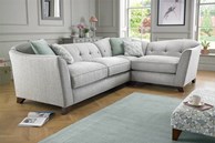 Nên mua sofa vải hay sofa da?