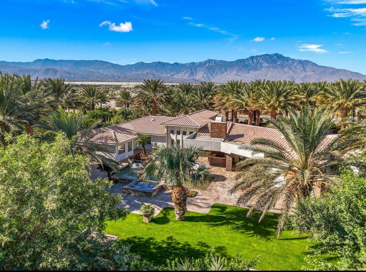 Biệt thự mới giá triệu đô 3 mặt tiền của gia đình NSƯT Bảo Quốc ở Mỹ-1