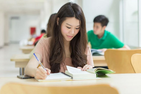 Mất định hướng sau khi tốt nghiệp đại học, sinh viên cần làm gì?-1