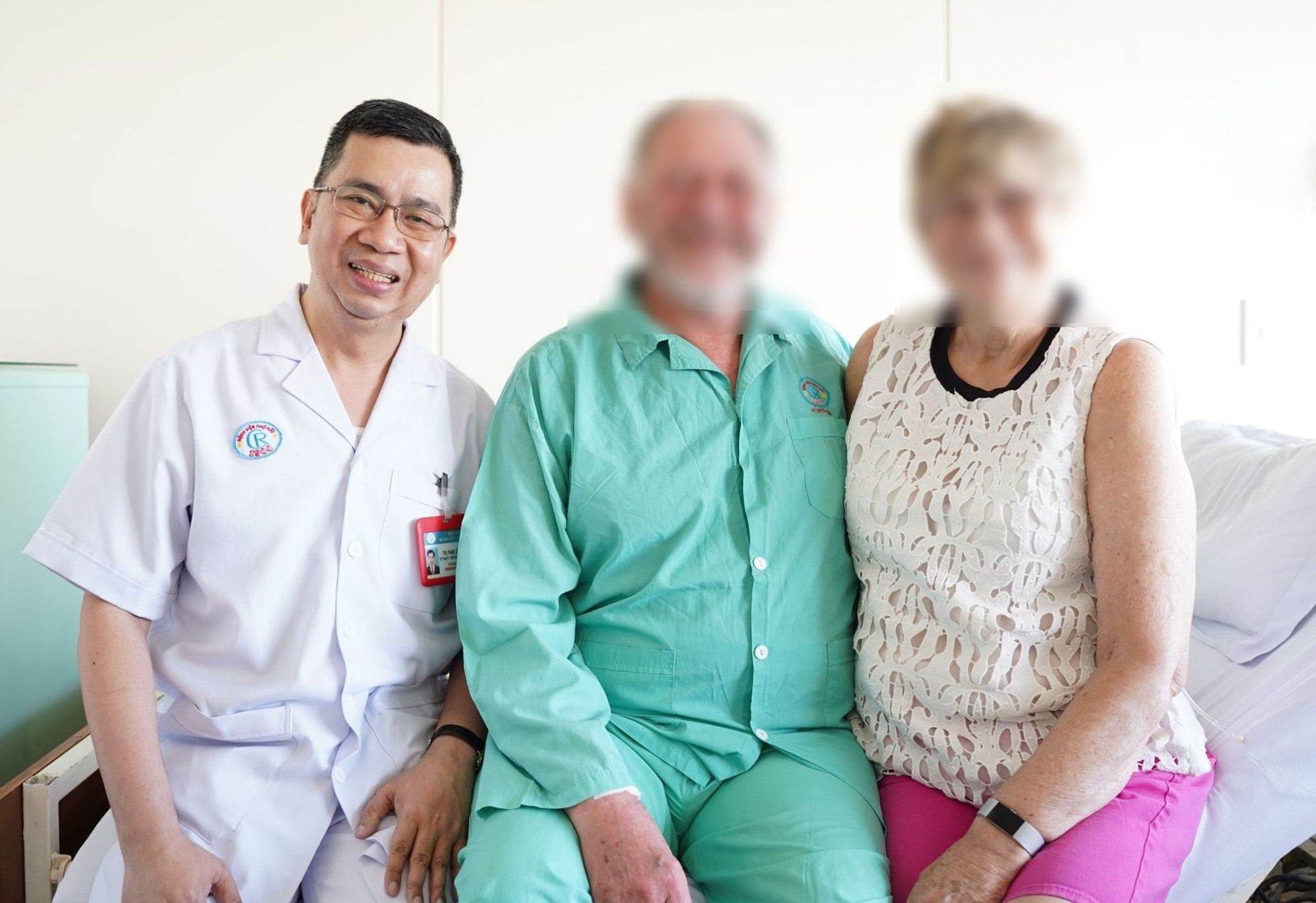 6 người mang máu hiếm lên Bệnh viện Chợ Rẫy cứu một bệnh nhân nước ngoài-1