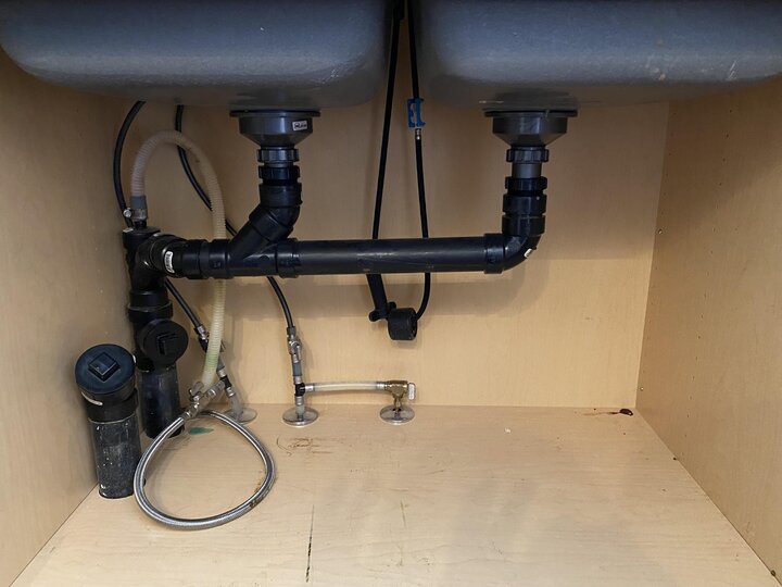 Ống thoát nước bị tắc, có nên xả bằng nước nóng?-2