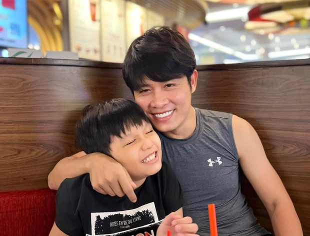 Tiết lộ lý do chưa đi bước nữa, nhạc sĩ Nhật Ký Của Mẹ được khen: Dạy con khéo còn suy nghĩ tinh tế, không chê được điểm nào-3