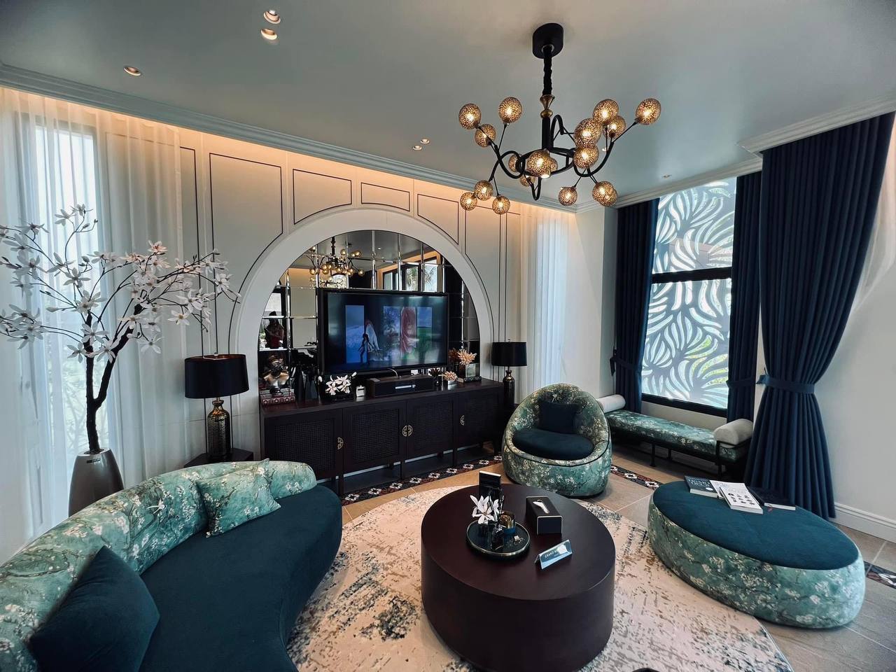 Chuẩn bị kết hôn lần 3 - Hằng túi sở hữu những biệt thự khủng nào?-30