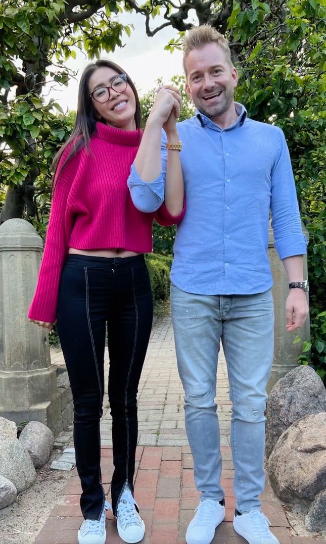 Lý do người mẫu Minh Tú yêu cầu khách mặc đồ đen dự cưới-2