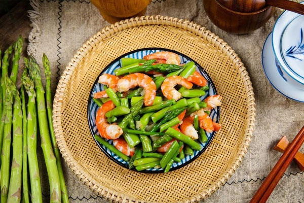 Nấu rau ăn mà quên làm 1 việc, người đàn ông phải chạy thận suốt đời-2