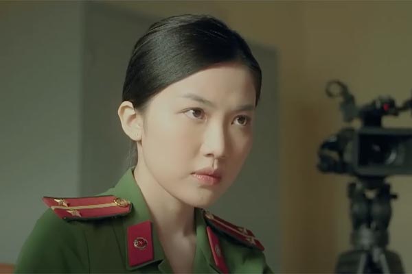 Phim của Hồng Diễm bị chê mất nhân tính”-6