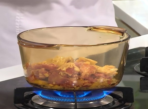 Công thức nấu canh gân bò chua cay ngon hết sẩy-11