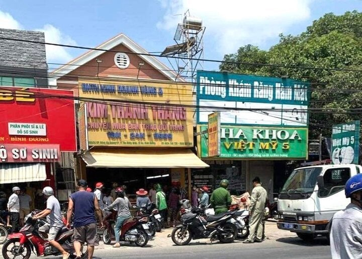 Bắt giữ kẻ xin chủ tiệm cho đeo thử vàng rồi bỏ chạy-1