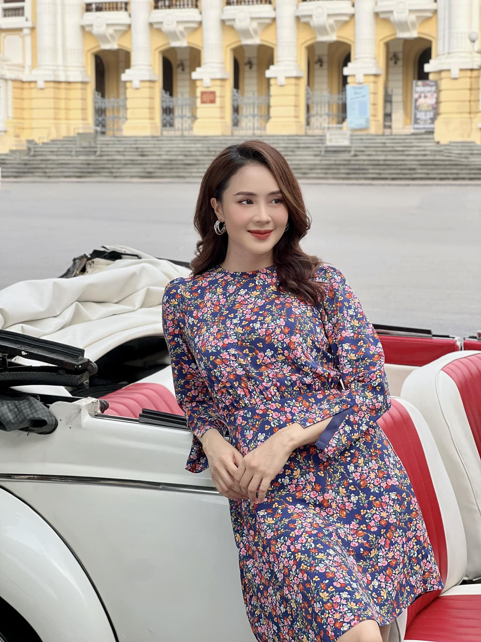 Hồng Diễm gợi ý 4 mẫu váy liền trẻ trung, phù hợp với phụ nữ trên 40 tuổi-5