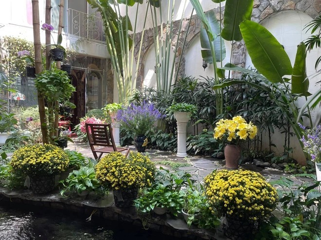 Căn biệt thự đẹp hơn cả tạp chí của NTK đứng sau những trang phục đặc biệt của Bắc Đẩu và Táo Quân-15