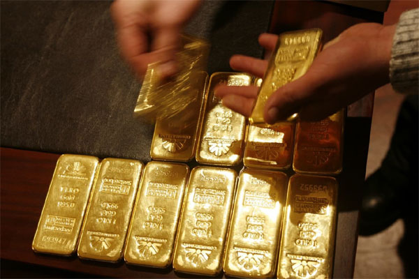 Giá vàng hôm nay 27/3/2024: Thế giới nổi sóng, vàng miếng SJC vẫn bất động-2