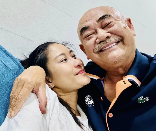 NSND Việt Anh nói về thông tin yêu bạn gái kém nhiều tuổi-2