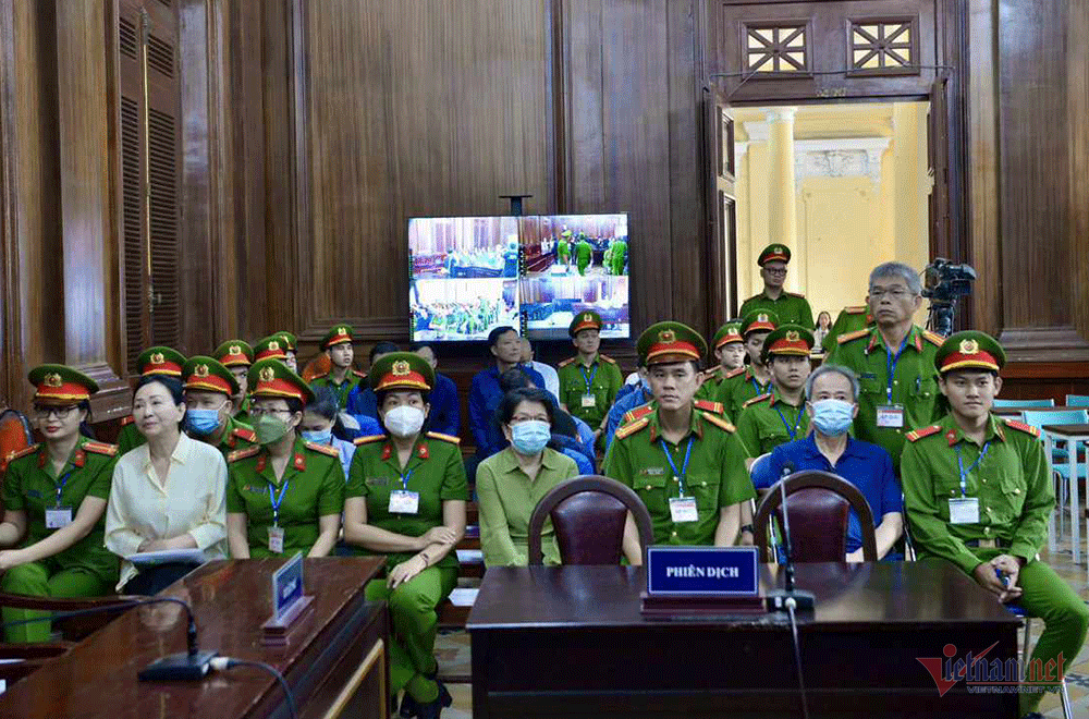 Thuộc cấp của bà Trương Mỹ Lan than mình chỉ là người làm công ăn lương-2