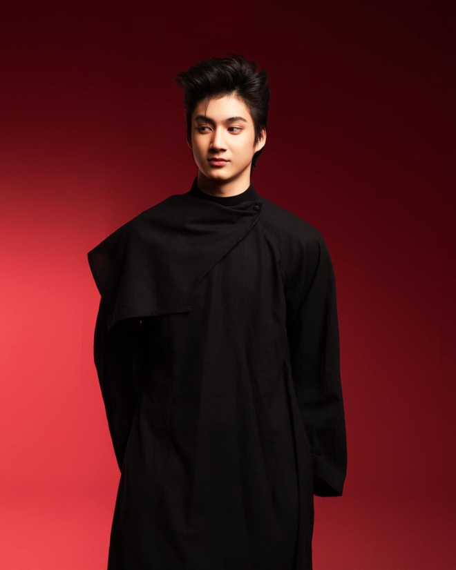 Bạn trai kém 10 tuổi của Thiều Bảo Trâm: Từng là game thủ, visual lúc nhỏ thế này bảo sao dậy thì thành công!-6