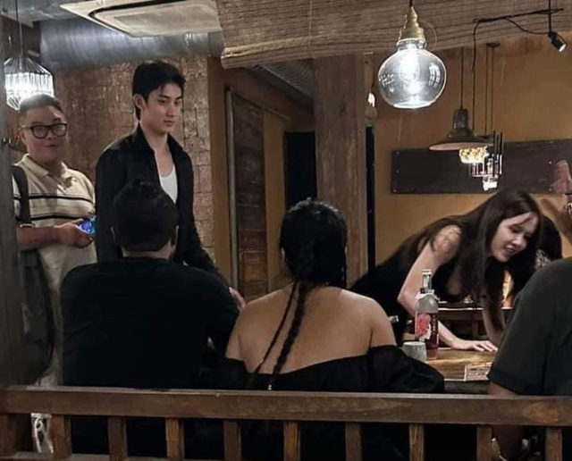 Bạn trai kém 10 tuổi của Thiều Bảo Trâm: Từng là game thủ, visual lúc nhỏ thế này bảo sao dậy thì thành công!-1