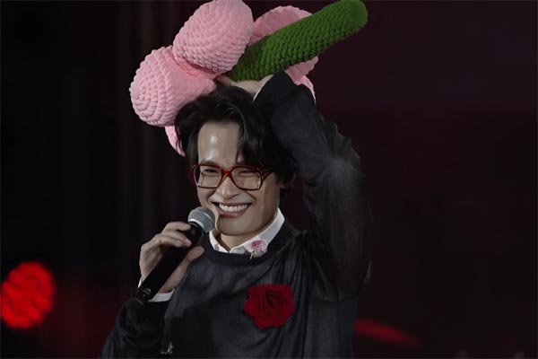 Hà Anh Tuấn: Dân chơi nhân ái 2-7