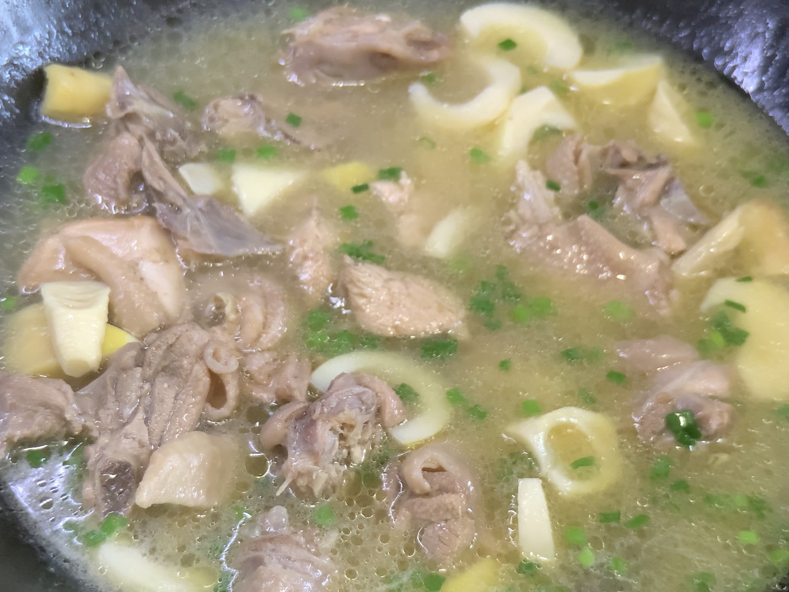 Loại rau tươi mát, ngon miệng, không nên ăn nhiều, nấu canh gà cực thơm-8