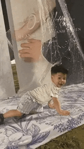 Cập nhật rạp cưới rộng 2.000m2 của Quang Hải và Chu Thanh Huyền: Ảnh lớn của cô dâu chú rể dựng ngập lối, lễ đường họa tiết cầu kỳ-2