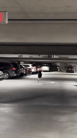 Hotgirl TDDC Phạm Như Phương diện váy bó sát sexy nhưng lại có hành động khó hiểu với bạn trai Việt kiều ở hầm đỗ xe-2