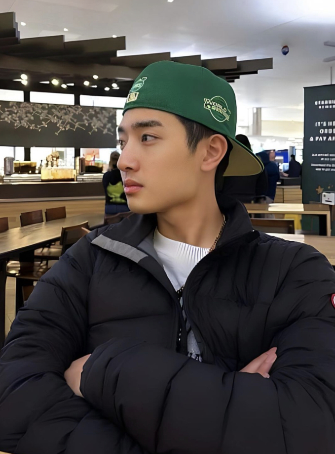 Hotgirl TDDC Phạm Như Phương diện váy bó sát sexy nhưng lại có hành động khó hiểu với bạn trai Việt kiều ở hầm đỗ xe-5