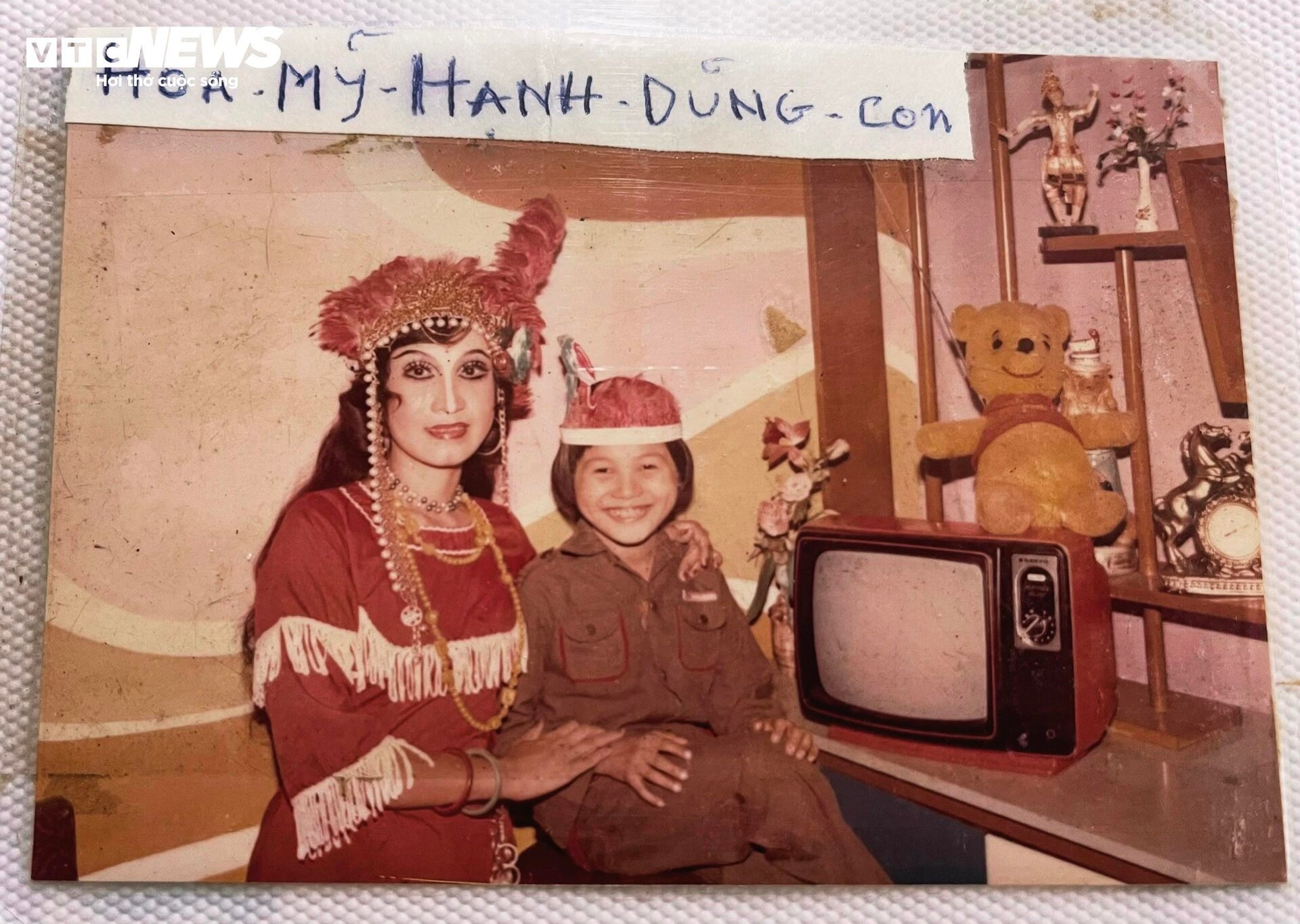 Chồng bỏ, con mất, cô đào nức tiếng một thời sống lủi thủi trong nhà trọ 15m2-10