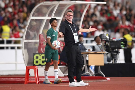 HLV Philippe Troussier chia tay tuyển Việt Nam
