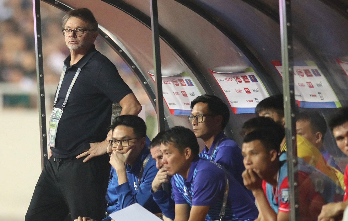 Tuyển Việt Nam: Thua xứng đáng và nỗi đau ông Troussier để lại-2