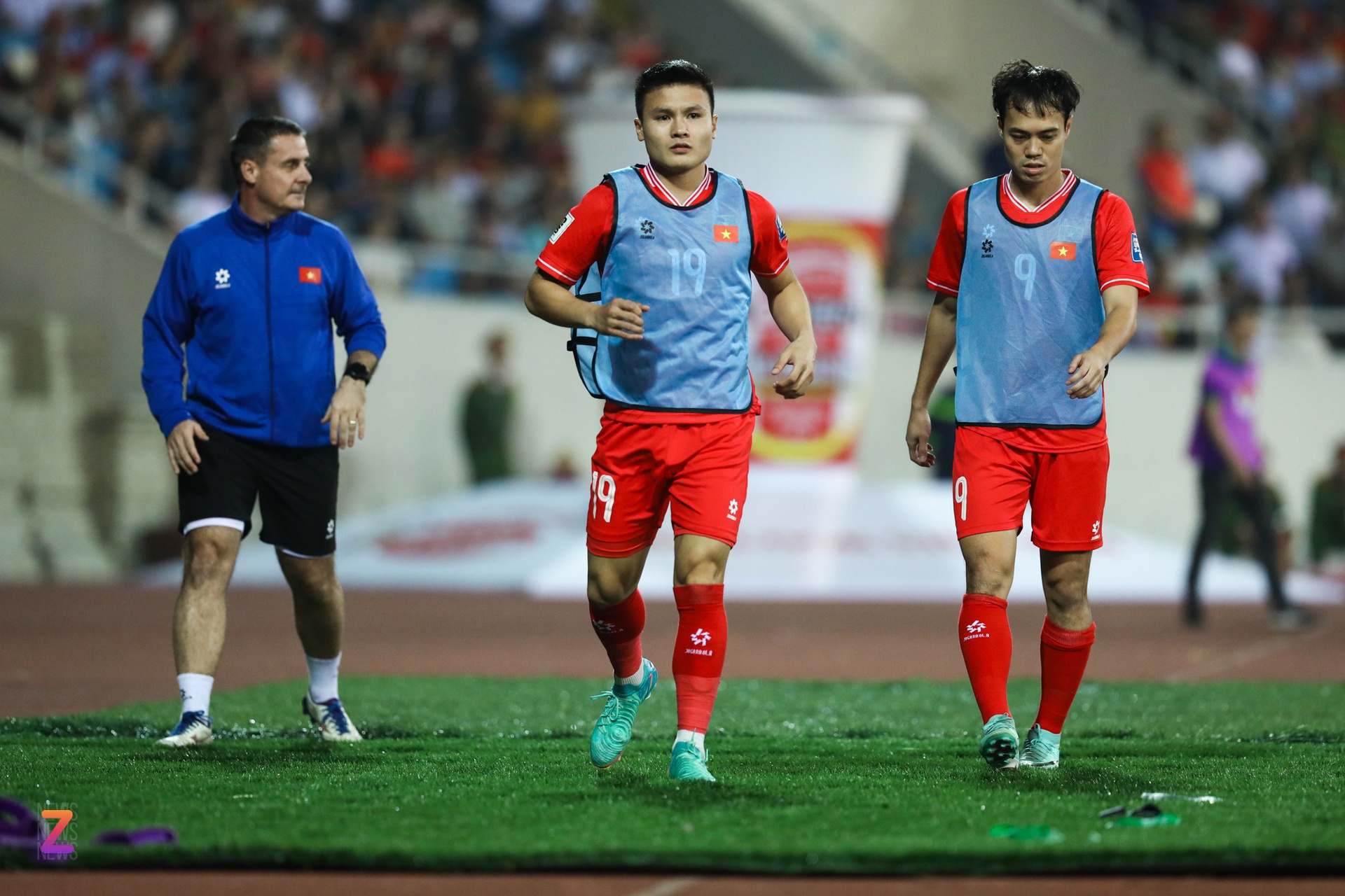 HLV Troussier hai lần bắt Quang Hải khởi động nhưng không cho vào sân-4