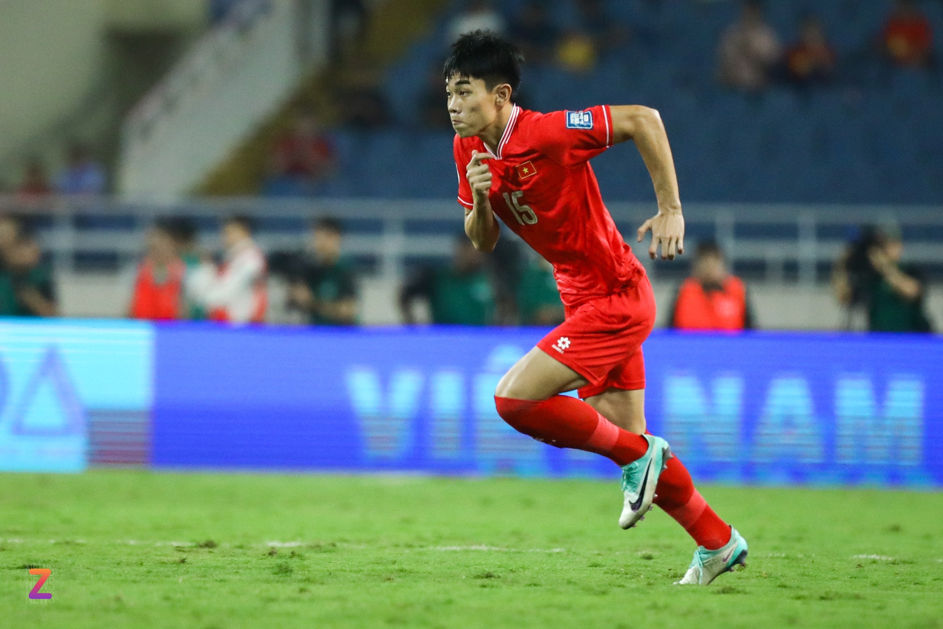 HLV Troussier hai lần bắt Quang Hải khởi động nhưng không cho vào sân-5