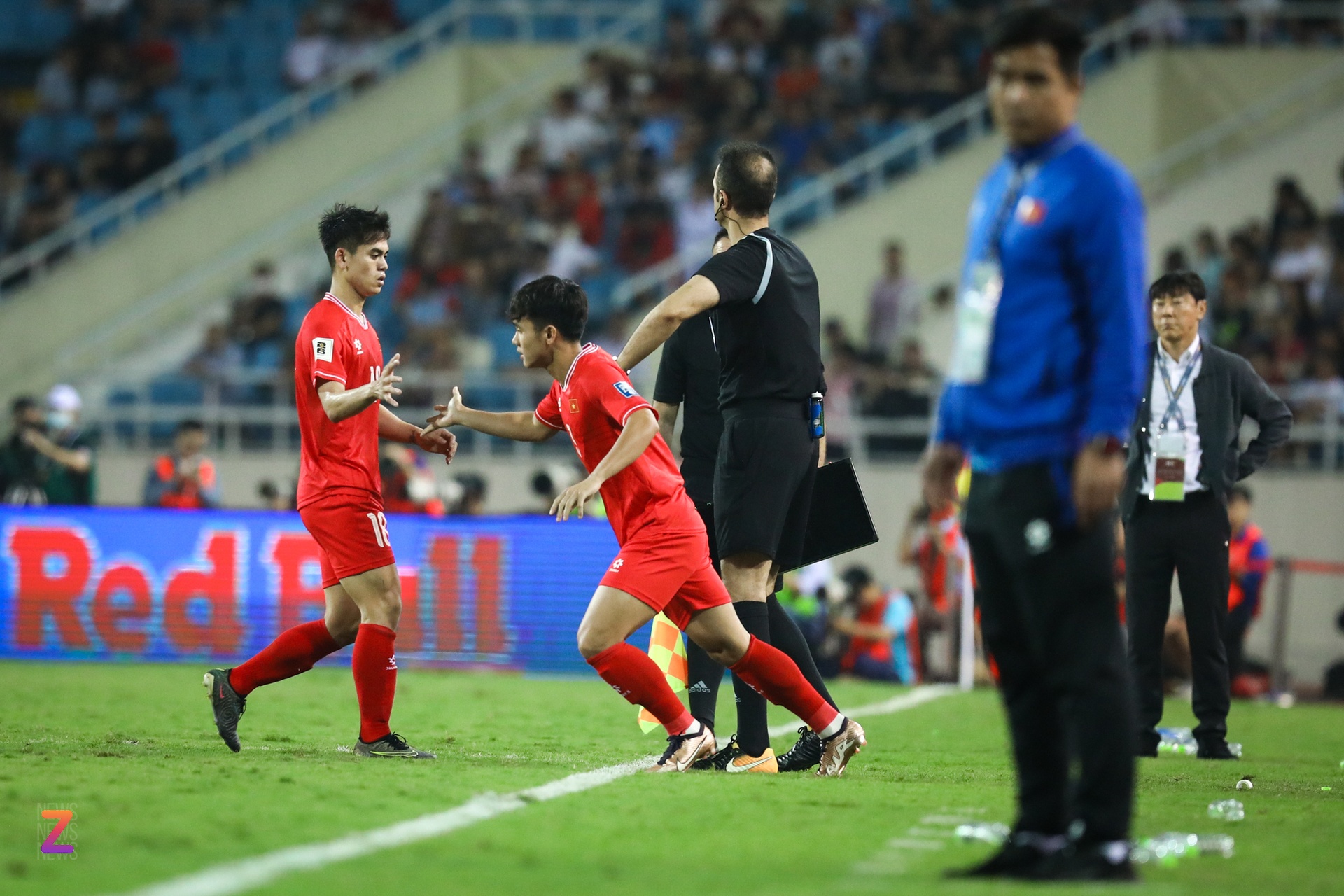 HLV Troussier hai lần bắt Quang Hải khởi động nhưng không cho vào sân-8