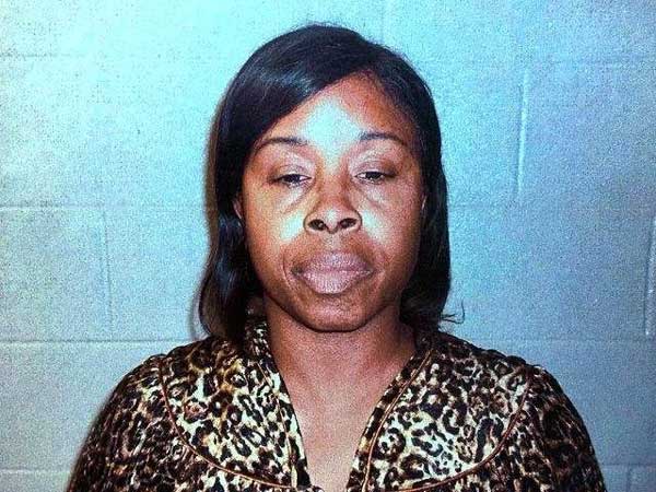 Người phụ nữ đeo chiếc túi đáng ngờ ra khỏi bệnh viện, vài tiếng sau hiện trường bị phong tỏa, cảnh sát phát lệnh truy nã-3